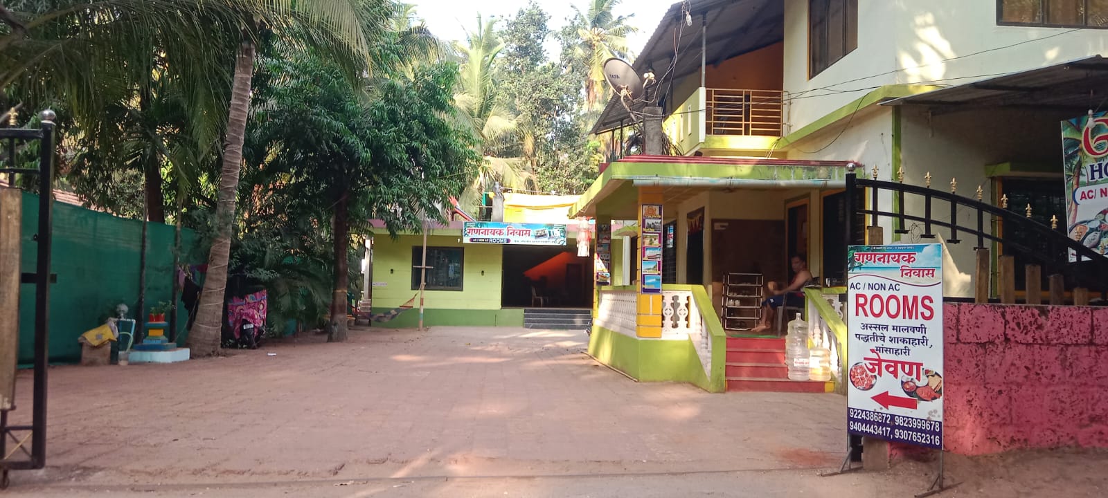 Hotels in Tarkarli